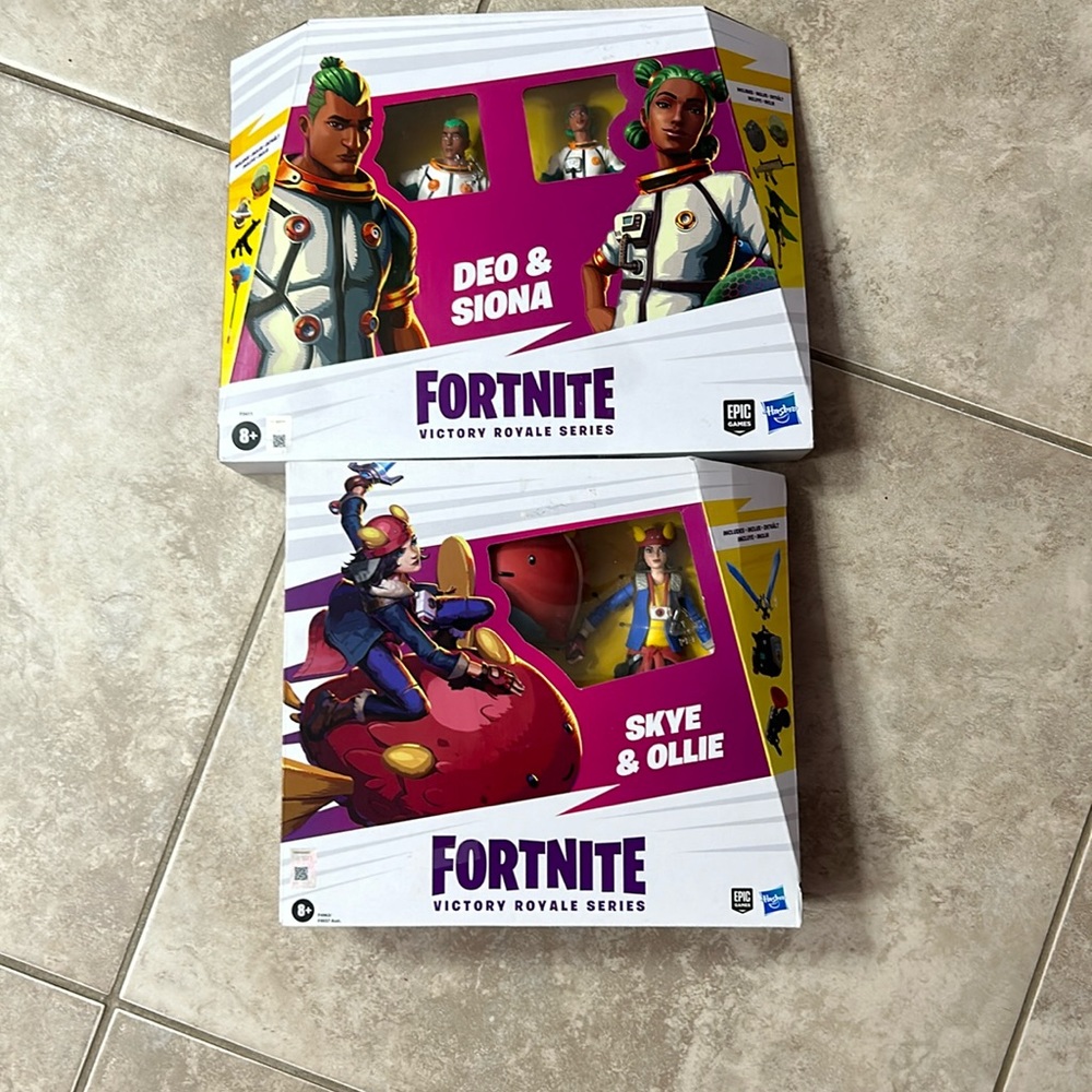Fortnite victory royale series action figures brand new